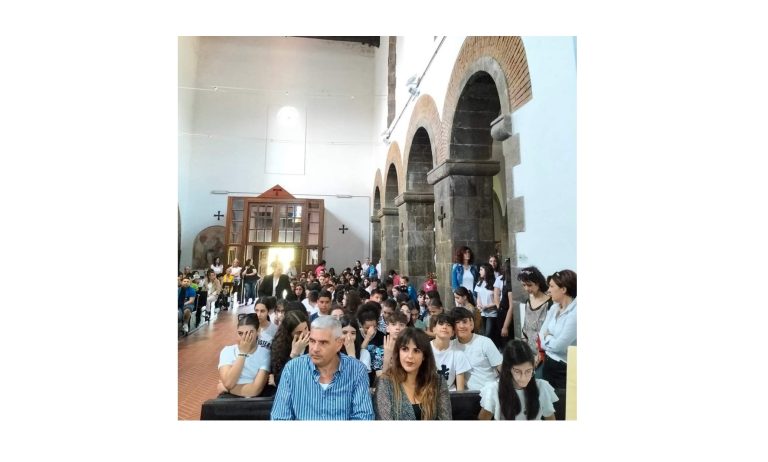 dcb3b552-db22-476c-b7d8-0b491b571d38