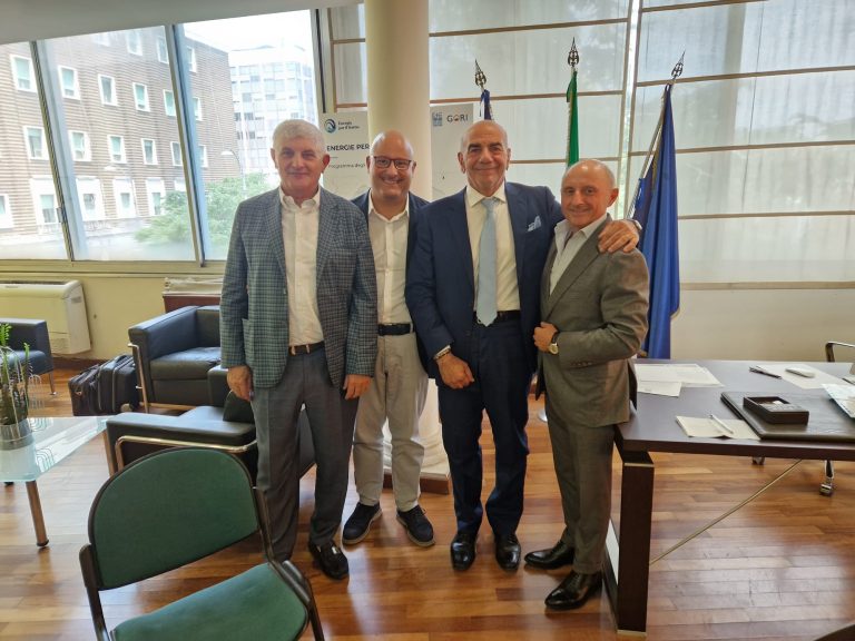 d749a916-7b5a-4f6f-ab03-61b3813c8bcf