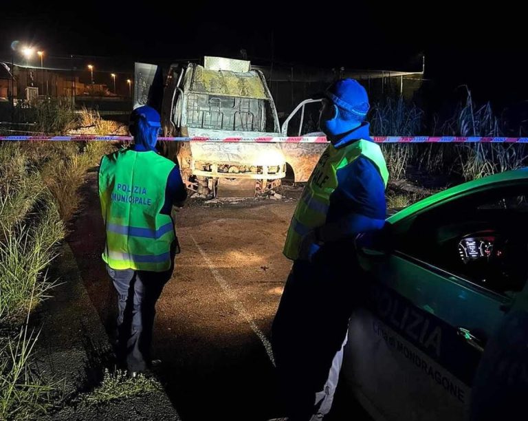 furgone padule fuoco