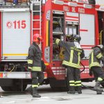 MONDRAGONE – Incendio azienda, richiesto intervento ARPAC: l’ordinanze del sindaco e la chiusura delle scuole