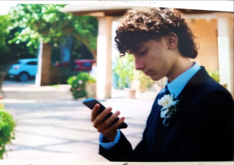 660dad49-727d-4c8c-8f4f-b6c5c662c9af