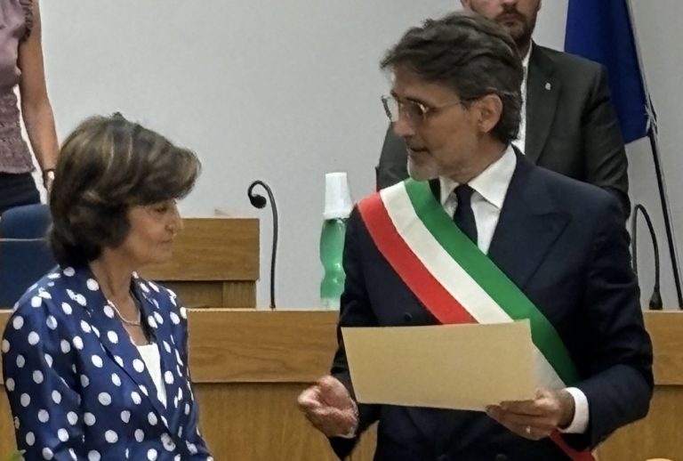 6f97d05b-75d1-436a-967c-fb240e5c4098