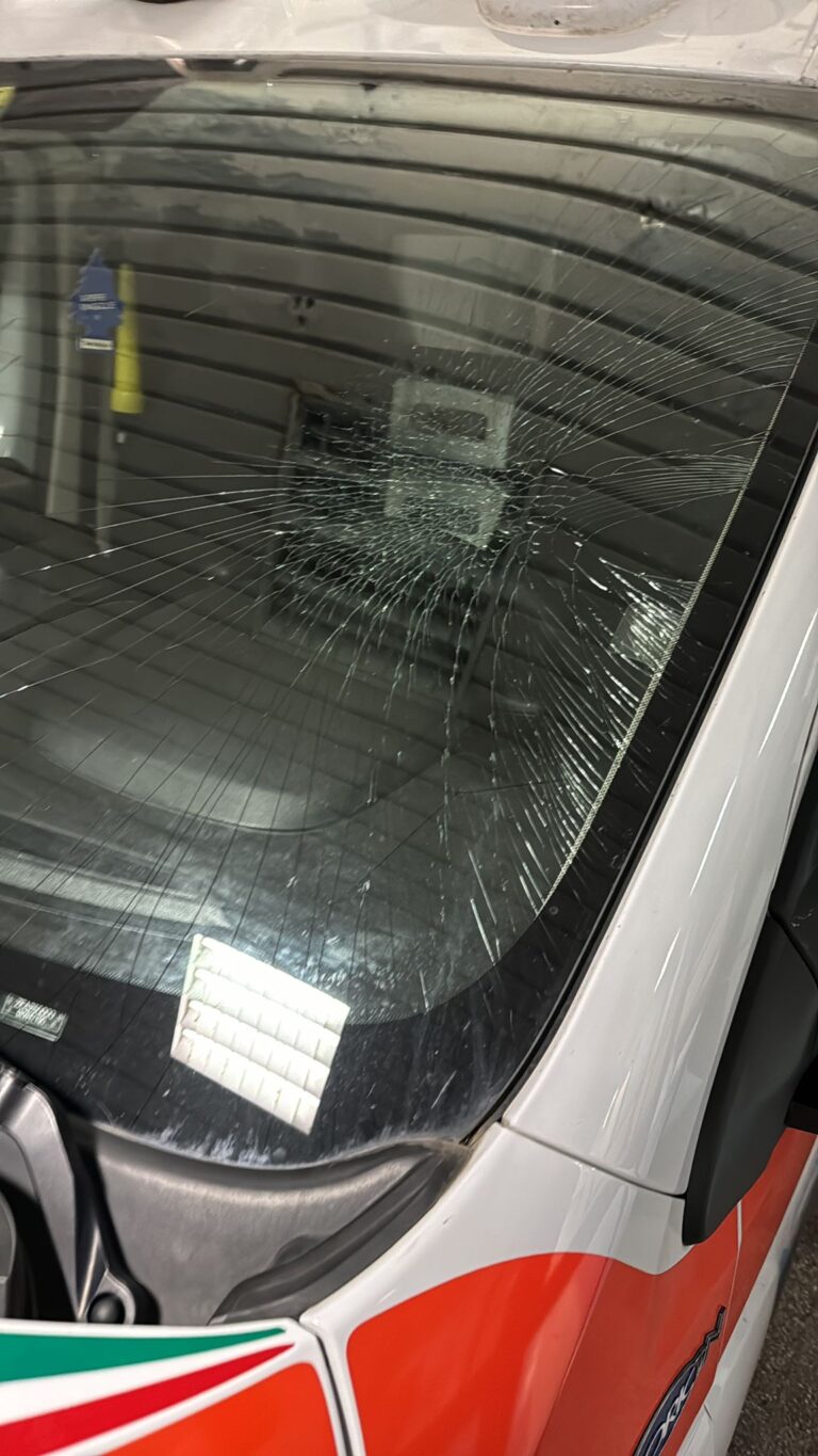 16f89526-af07-4c5d-806f-93e40b6b4008