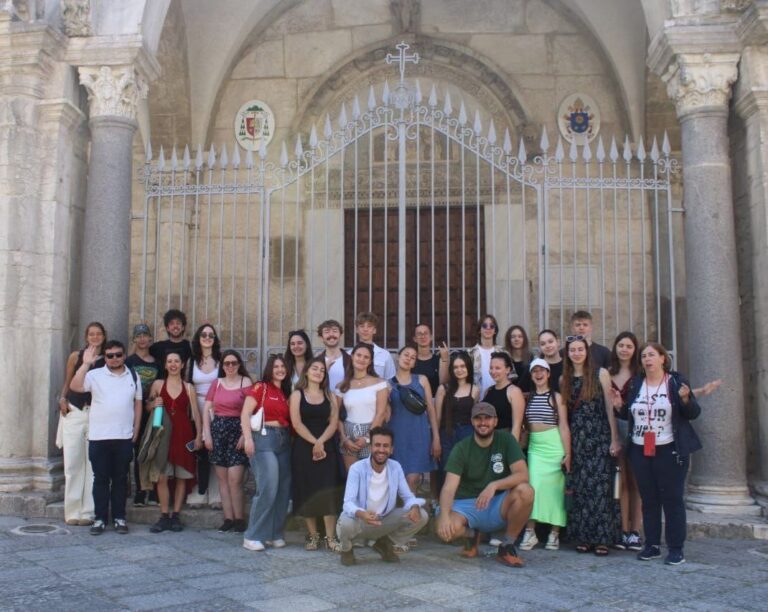 0bf24bed-1e49-4e4b-af04-bb1a704f51a4