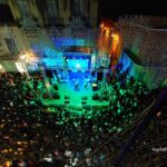 MONDRAGONE – Bagno di folla in Piazza Umberto per Marco Calone