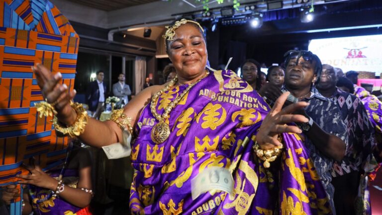 38041136-4957-4bb1-be59-2393a1648b50