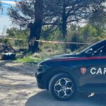 MONDRAGONE – Scoperti rifiuti tossici lungo Viale dei Laghetti: area sotto sequestro